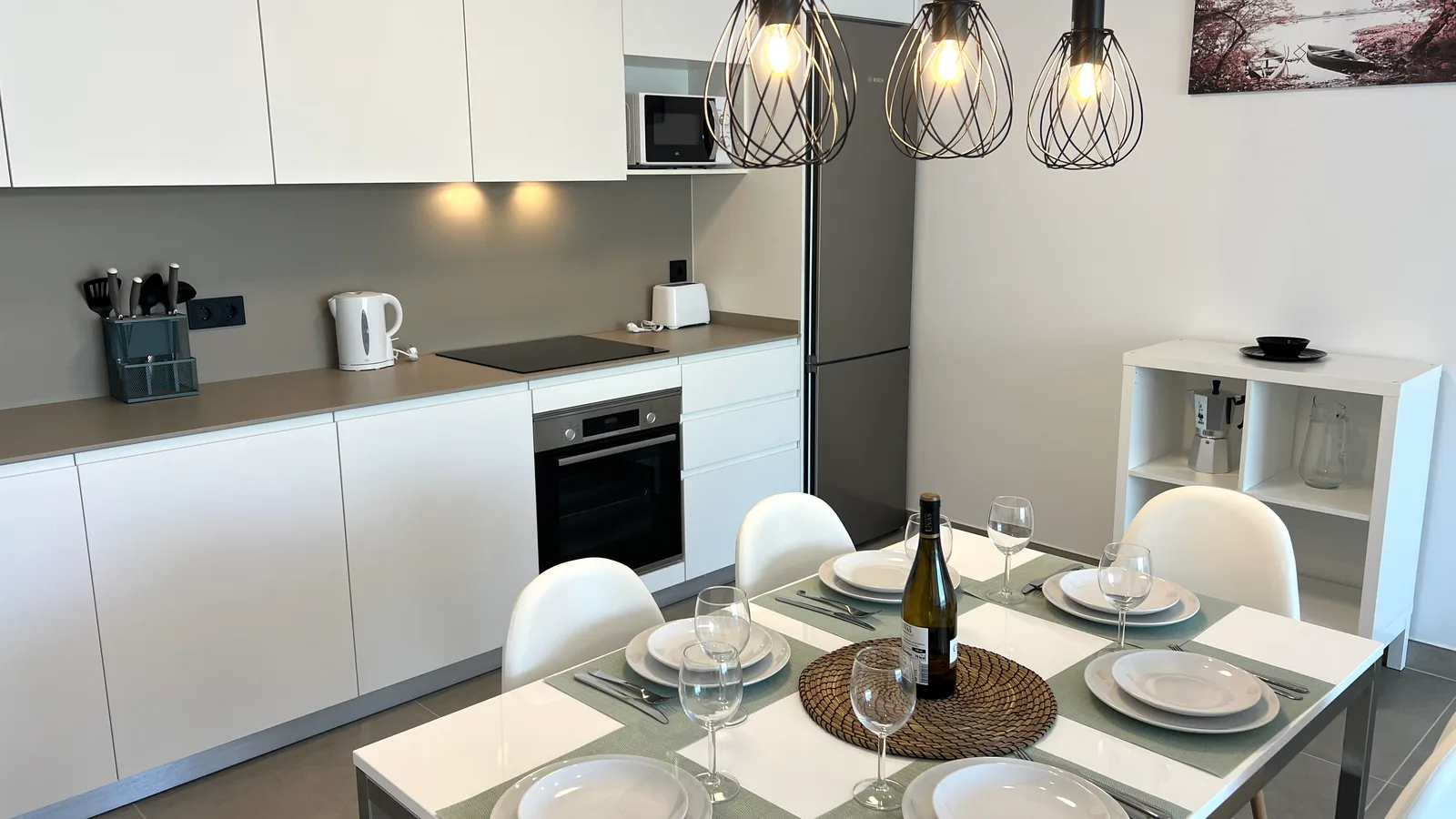 Atlantic Home - Three-Bedroom Premium Apartment — 12