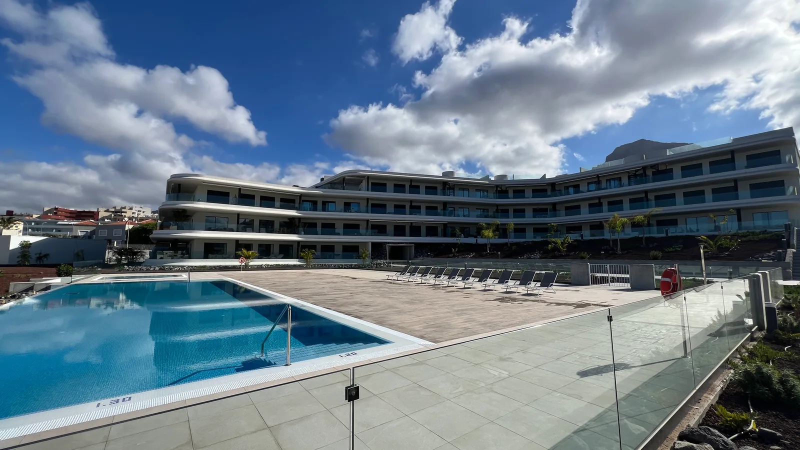 Atlantic Home - Three-Bedroom Premium Apartment — 3