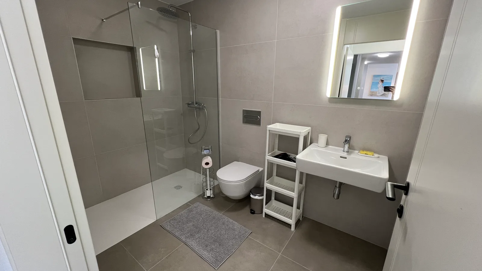 Atlantic Home - Three-Bedroom Premium Apartment — 15