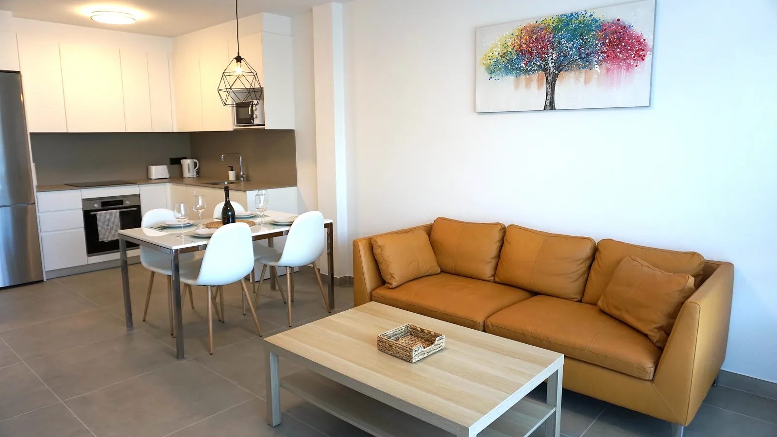 Atlantic Home - Two-Bedroom Premium Apartment — 4