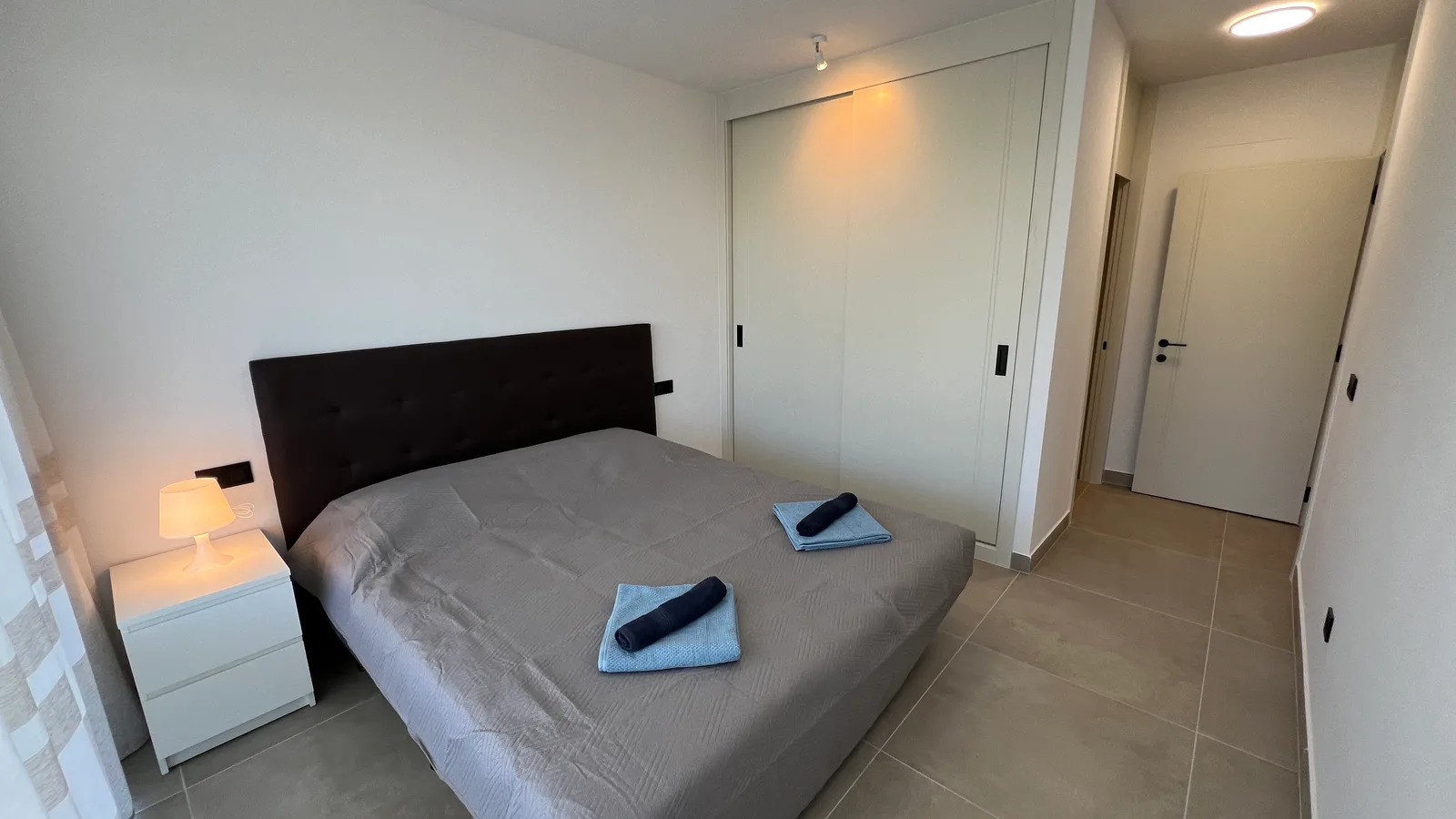 Atlantic Home - Two-Bedroom Premium Apartment — 9