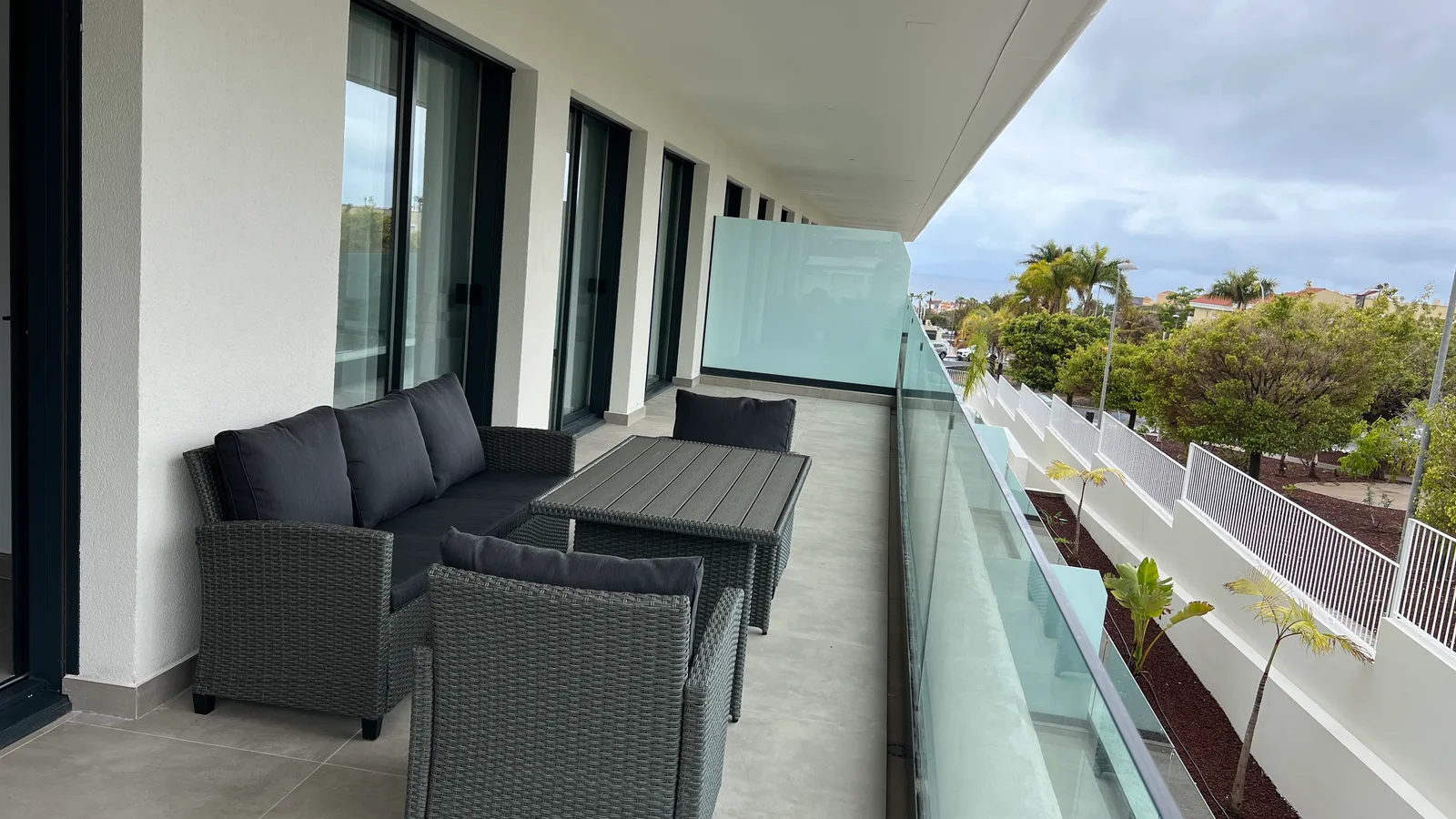 Atlantic Home - Two-Bedroom Premium Apartment — 12
