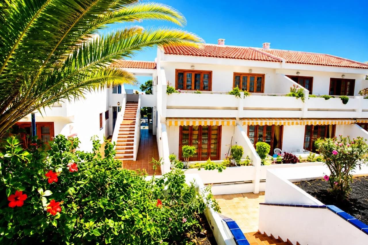GARDEN CITY 1-BDRM with OCEAN VIEW — 18