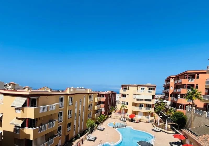 Heated pool & ocean view 2-BDRM apartment in Callao Salvaje — 12