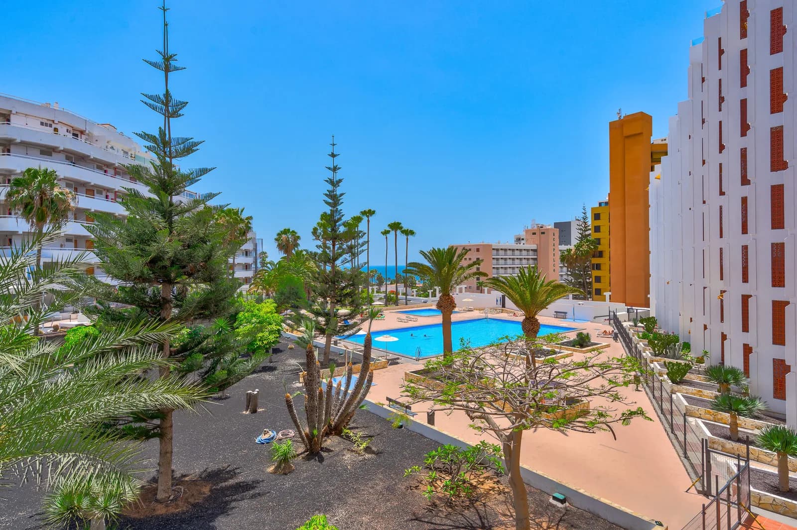 Ocean view & air conditioning 1-bdrm in Las Americas — 11