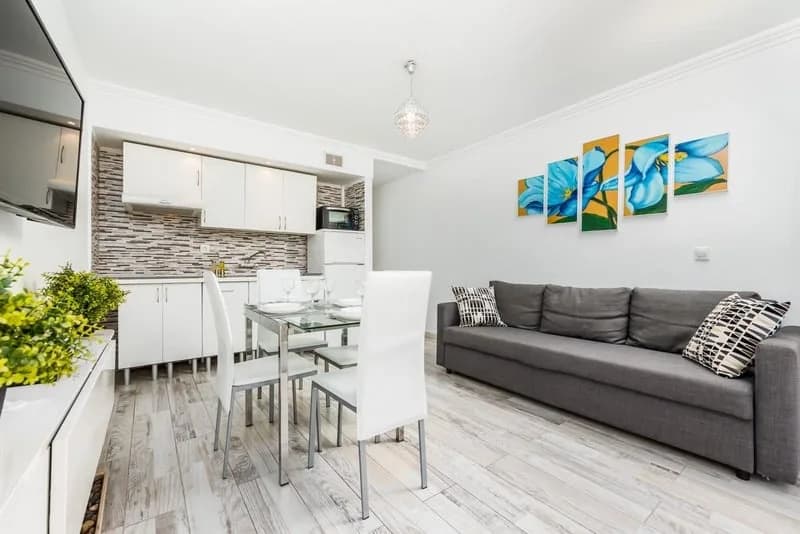 Ocean view & air conditioning 1-bdrm in Las Americas — 2