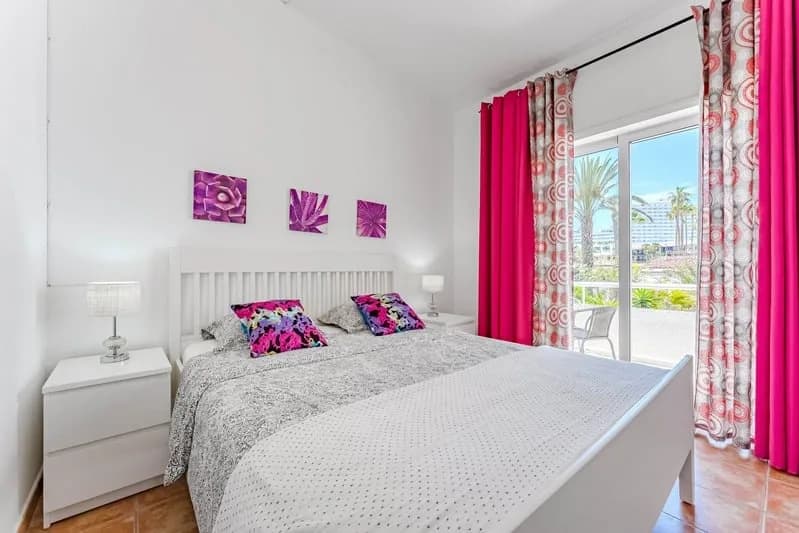 Las Américas 1-bdrm with roof top terrace — 12