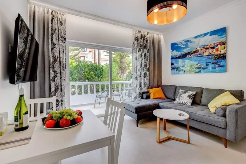 Cozy 2-bdrm Playa de Troya in Las Americas — 1