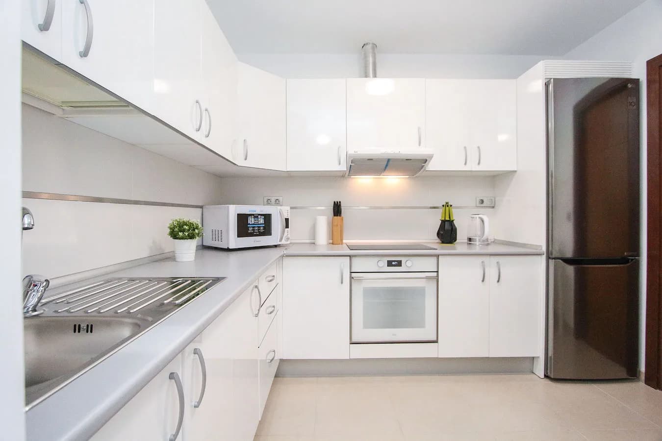 Alcalá 1-bed with balcony & parking — 8