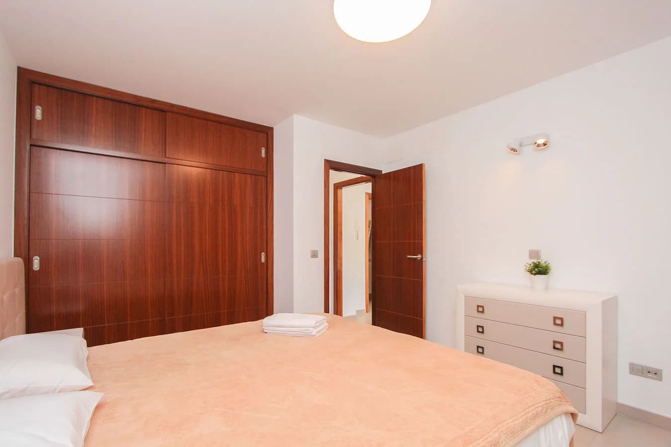 Alcalá 1-bed with balcony & parking — 5