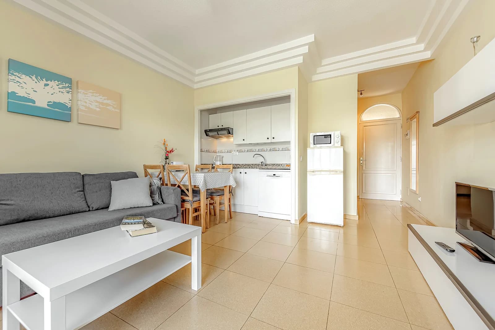N204 Orlando · 1-bed, sea-view balcony — 4