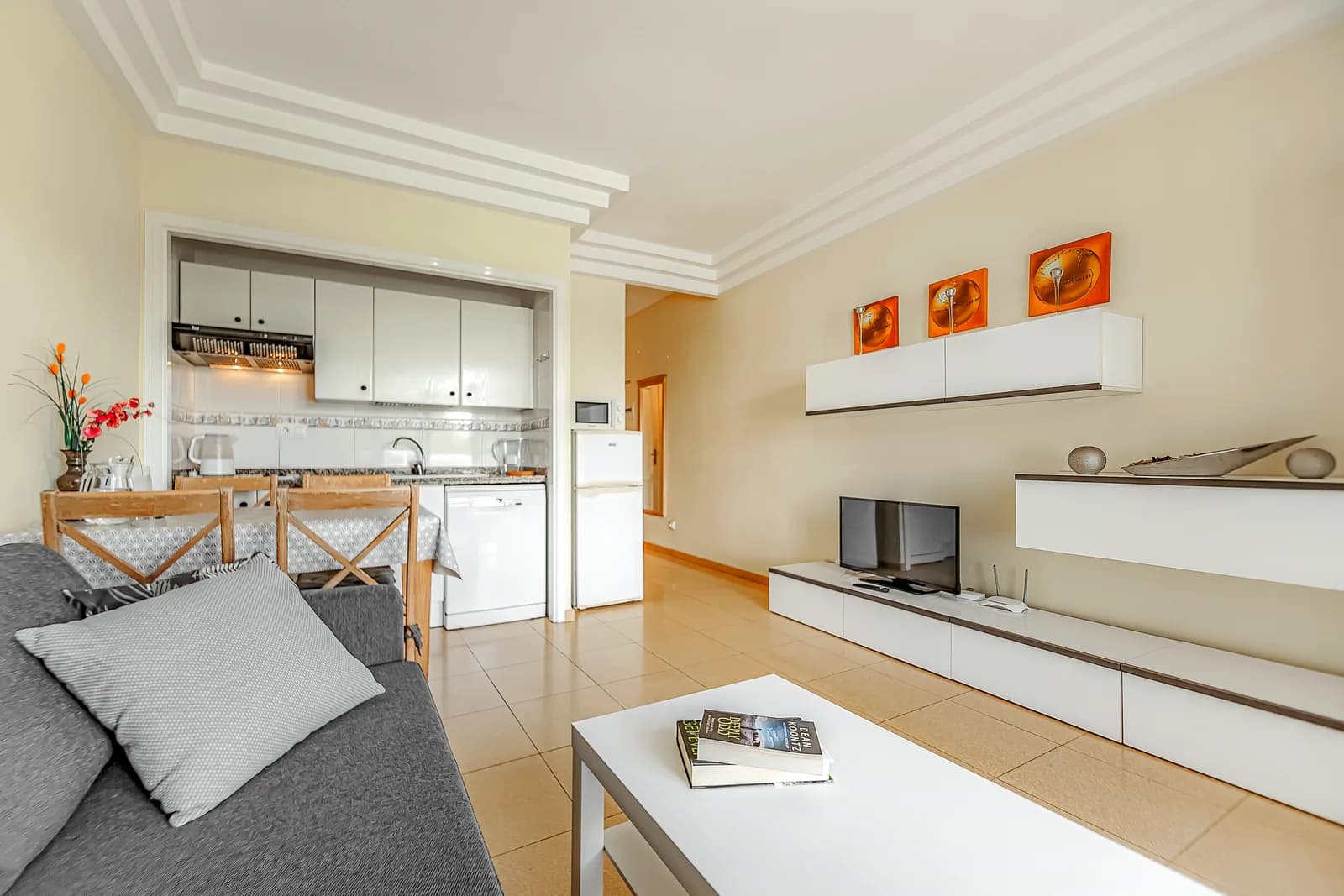 N204 Orlando · 1-bed, sea-view balcony — 5