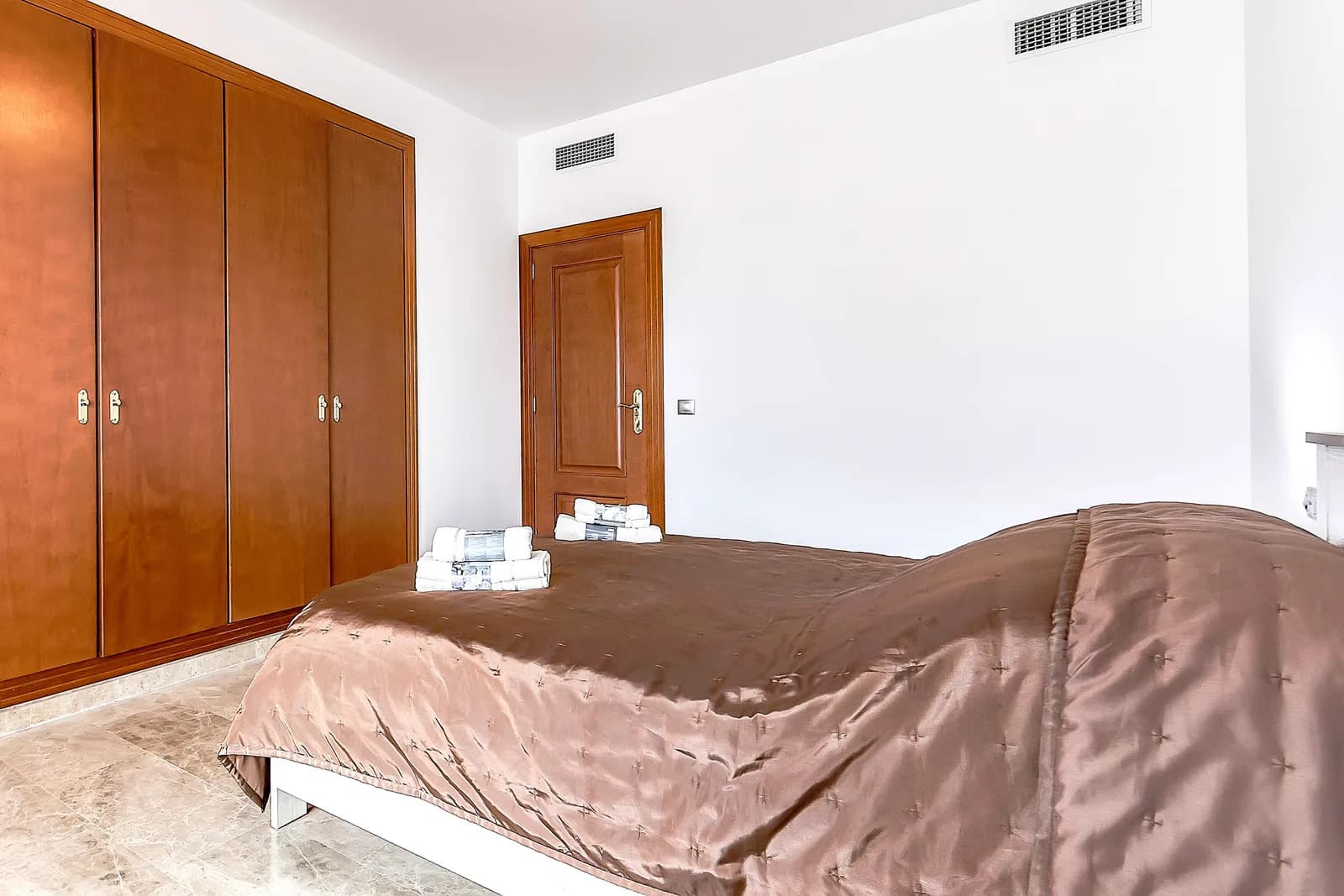 N2 La Arena · 1-bed, terrace & pools — 8