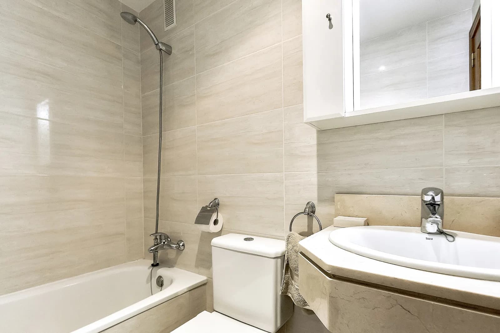 N57 La Arena · 2-bed, panoramic sea view — 10