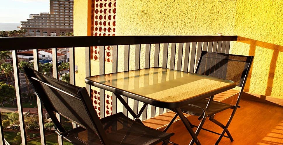 N76 · 9th-floor sea view, 100 m to beach — 8