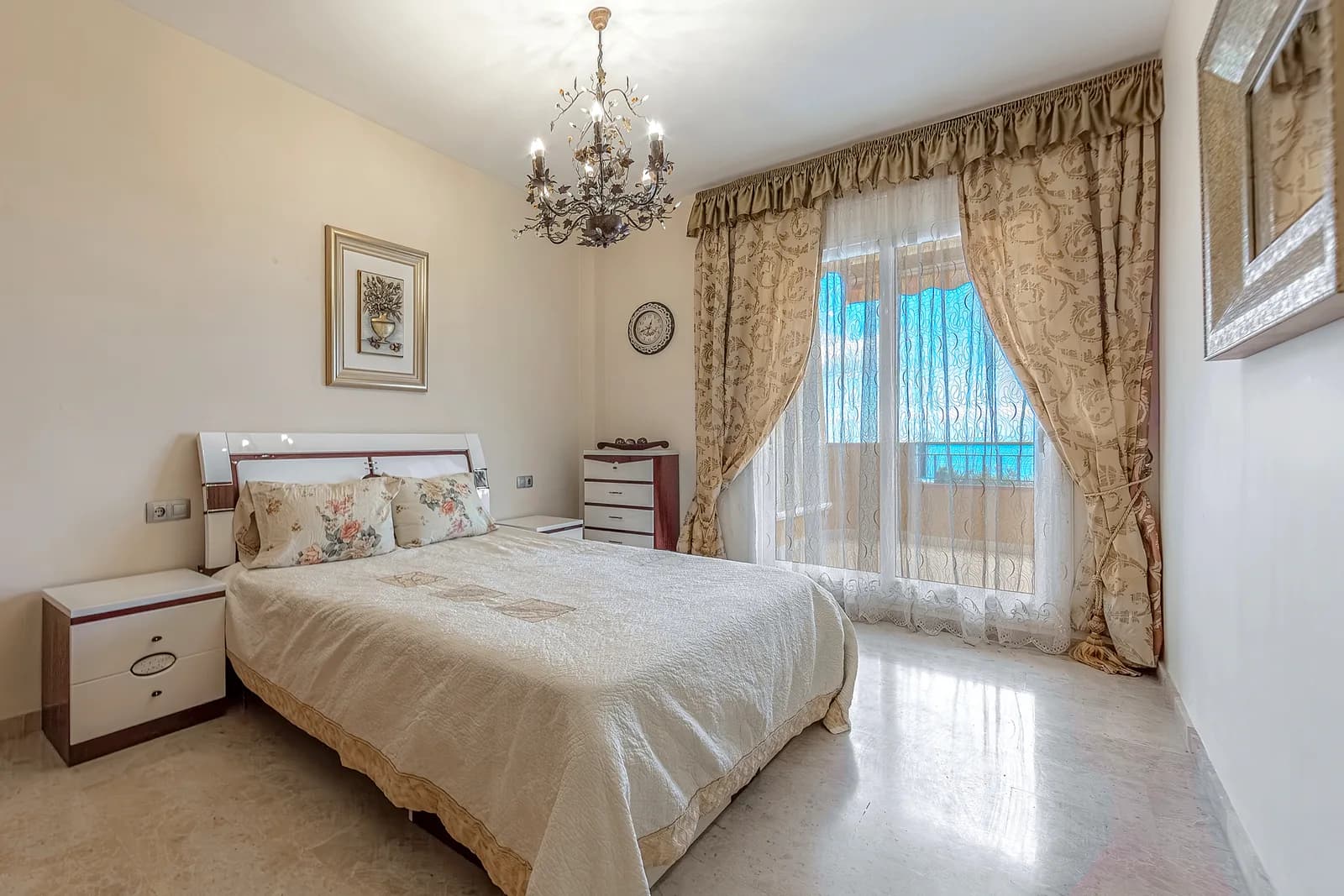 La Arena sea-view duplex · 2-bed — 5