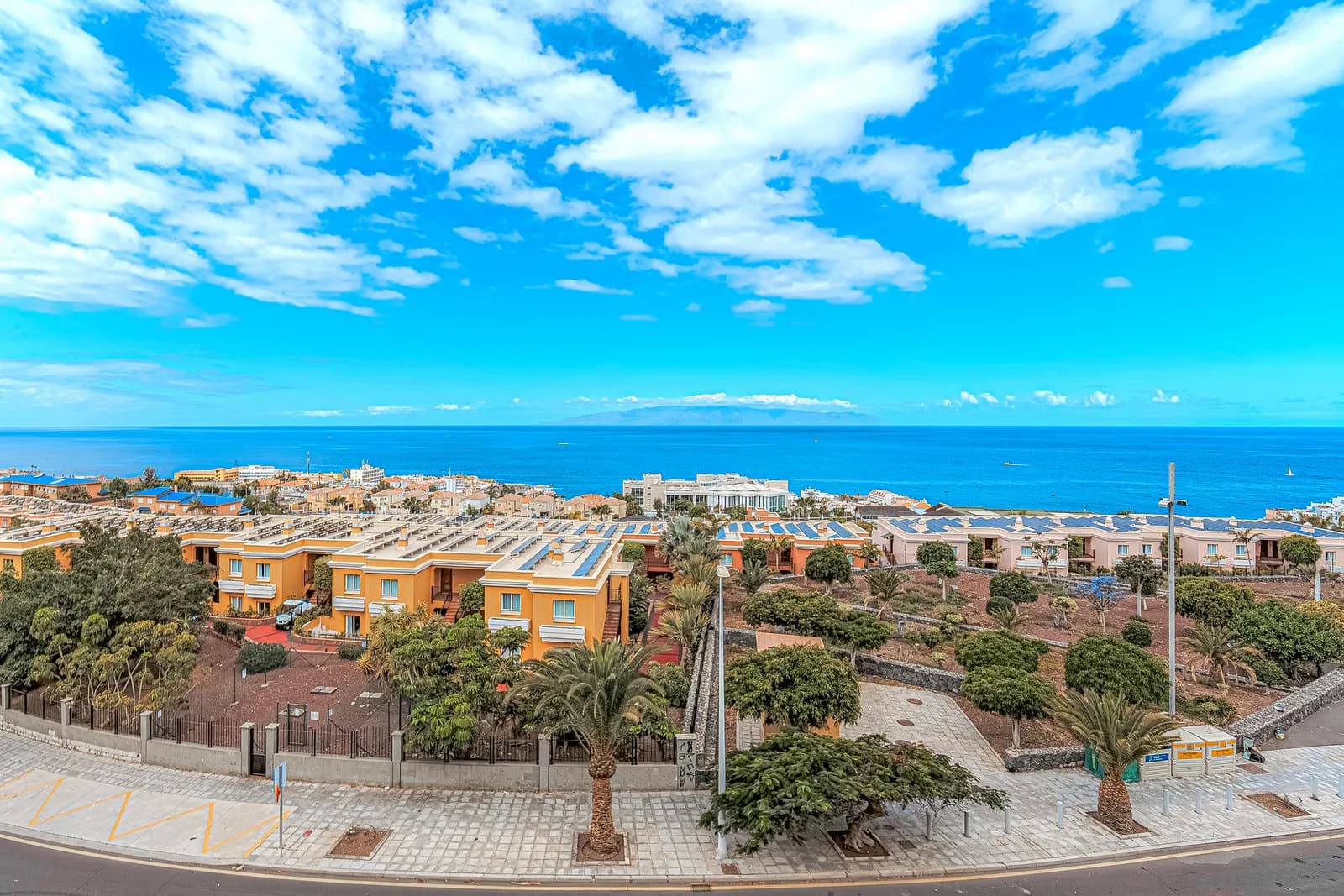 La Arena sea-view duplex · 2-bed — 2