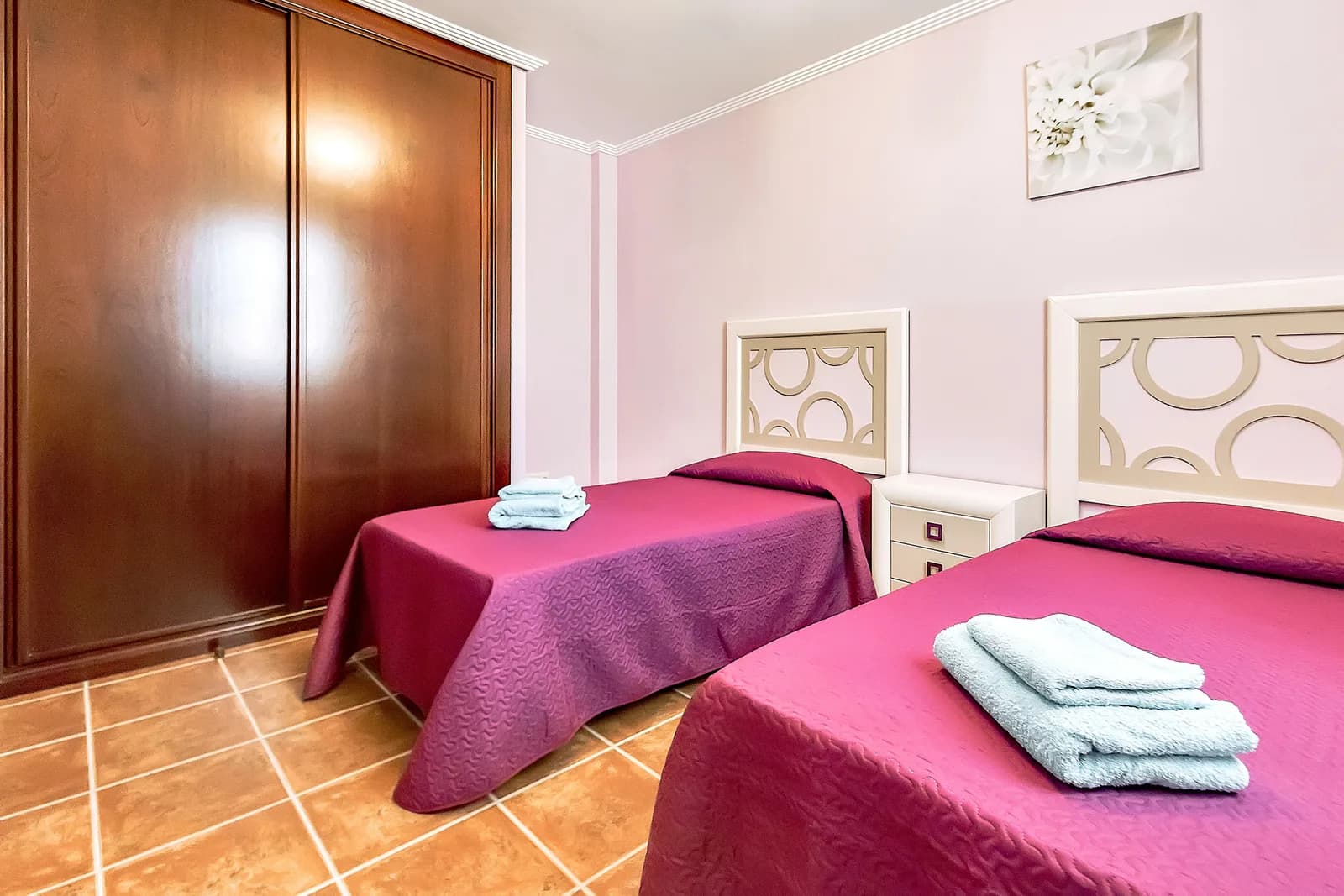 La Tejita family townhouse · 2-bed — 8