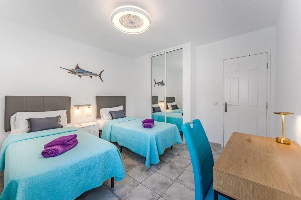 Ocean Terrace 2-bdrm, 2-bath with sea view in Los Cristianos — 20