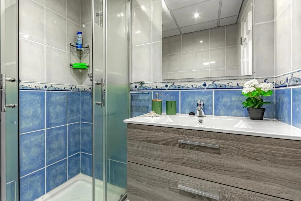 Ocean Terrace 2-bdrm, 2-bath with sea view in Los Cristianos — 23