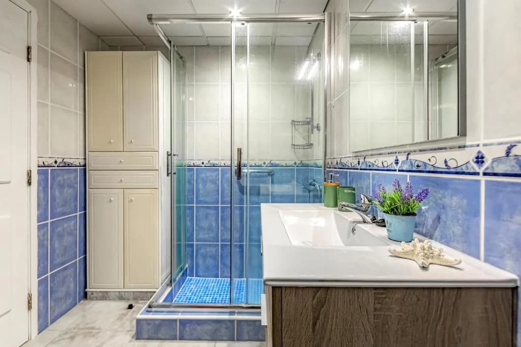 Ocean Terrace 2-bdrm, 2-bath with sea view in Los Cristianos — 25