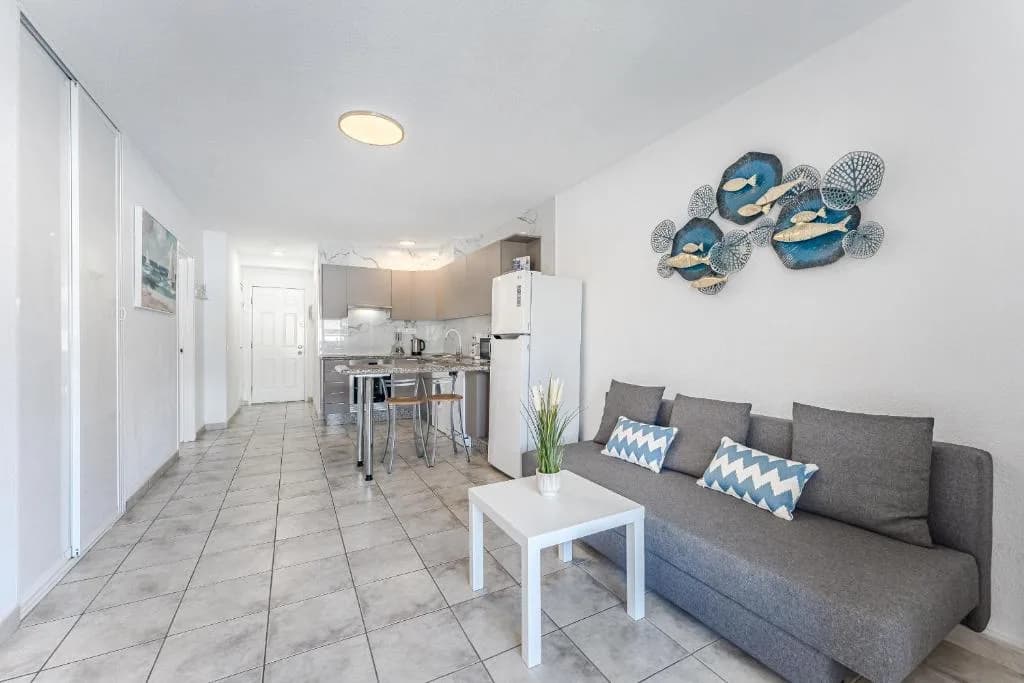 Ocean Terrace 2-bdrm, 2-bath with sea view in Los Cristianos — 6
