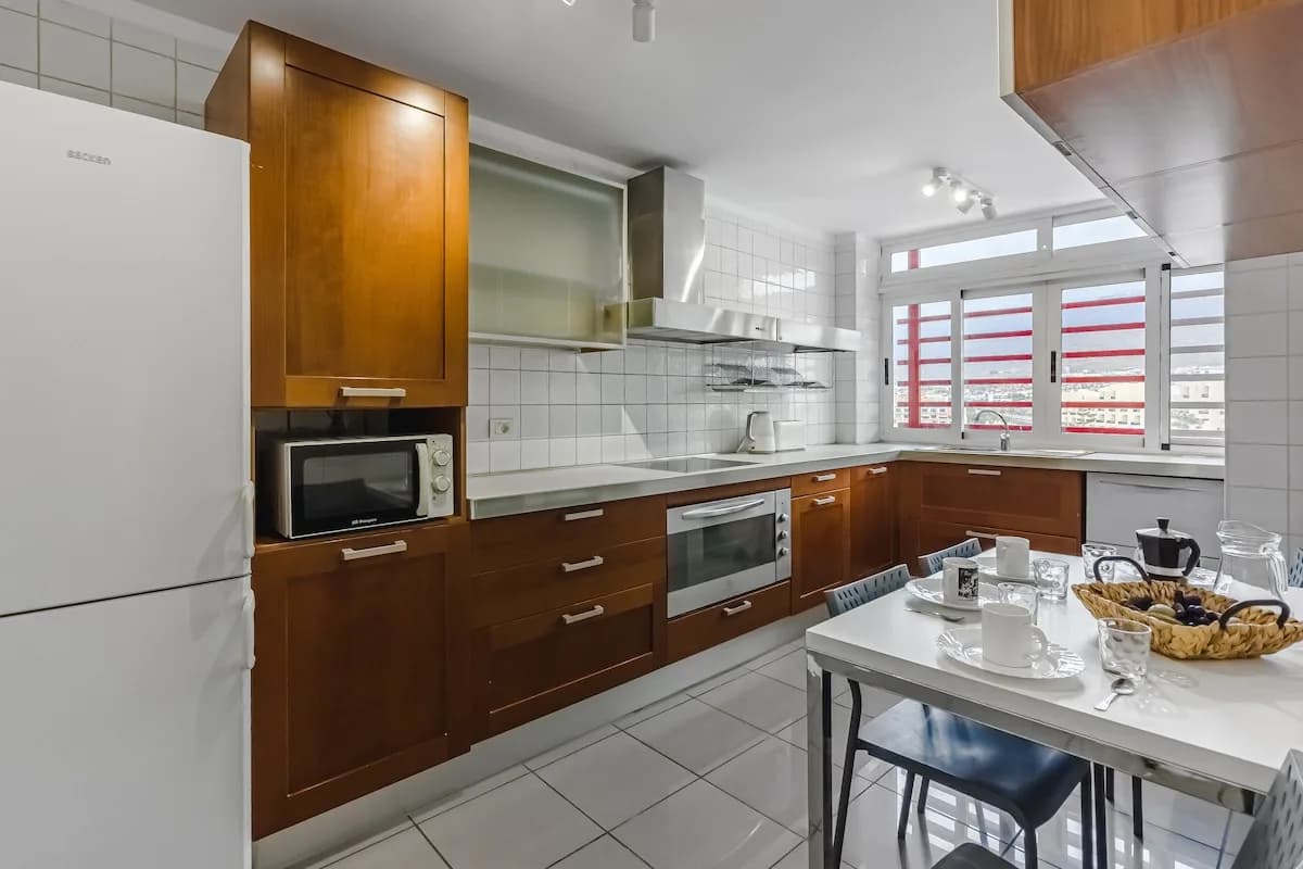 Family 3-bedroom with ocean view, San Eugenio — 16