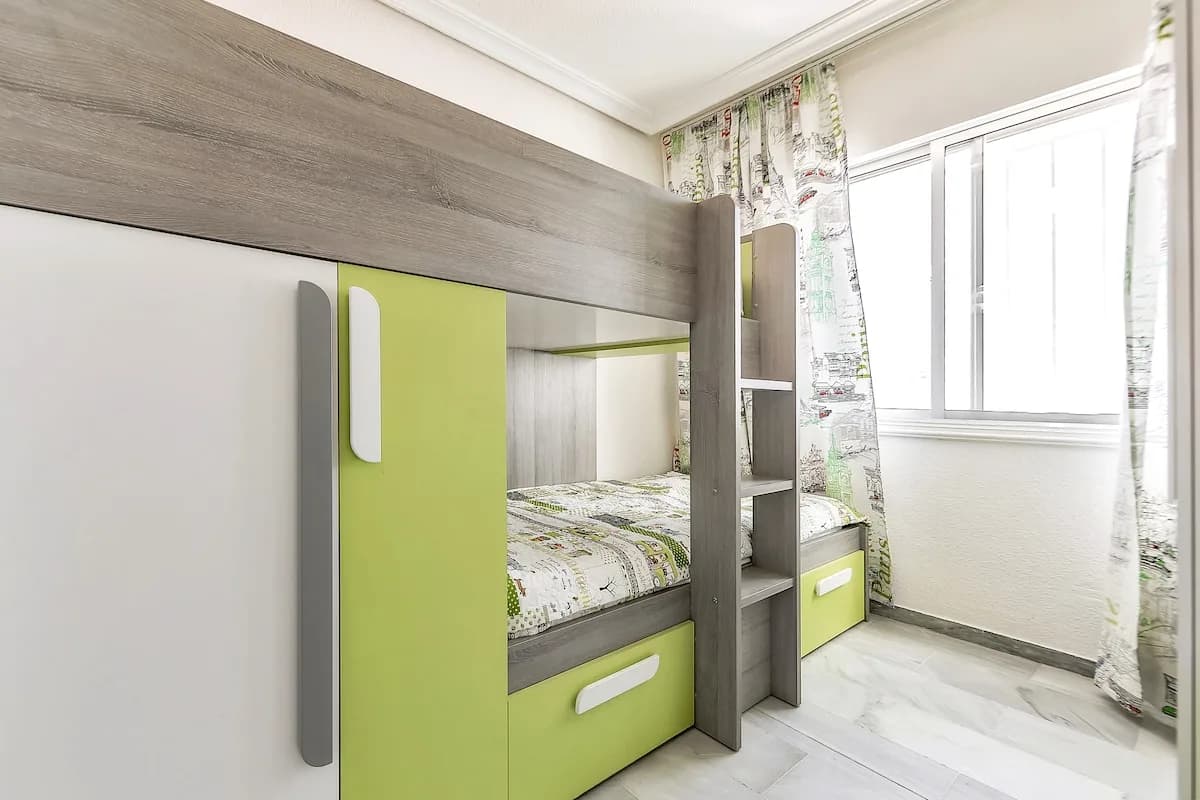 Family 3-bedroom with ocean view, San Eugenio — 10